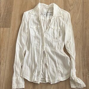 American Eagle Outfitters Classic White Shirt